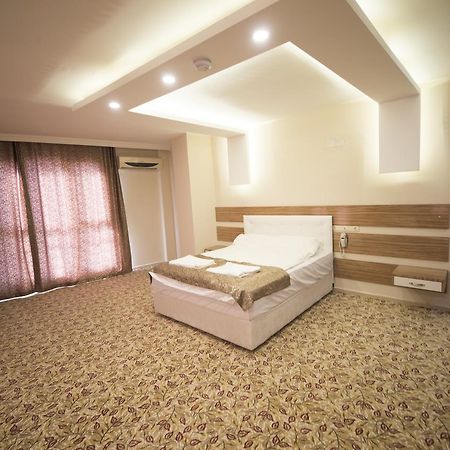 Osmaniye Hanedan Otel Buitenkant foto